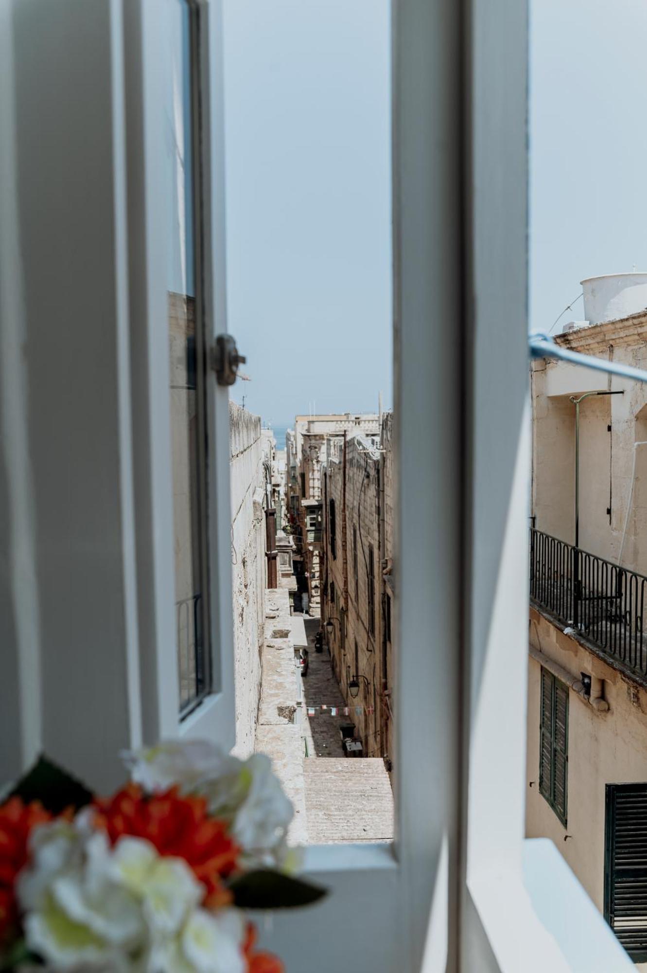 King Charles Hotel Валетта Экстерьер фото