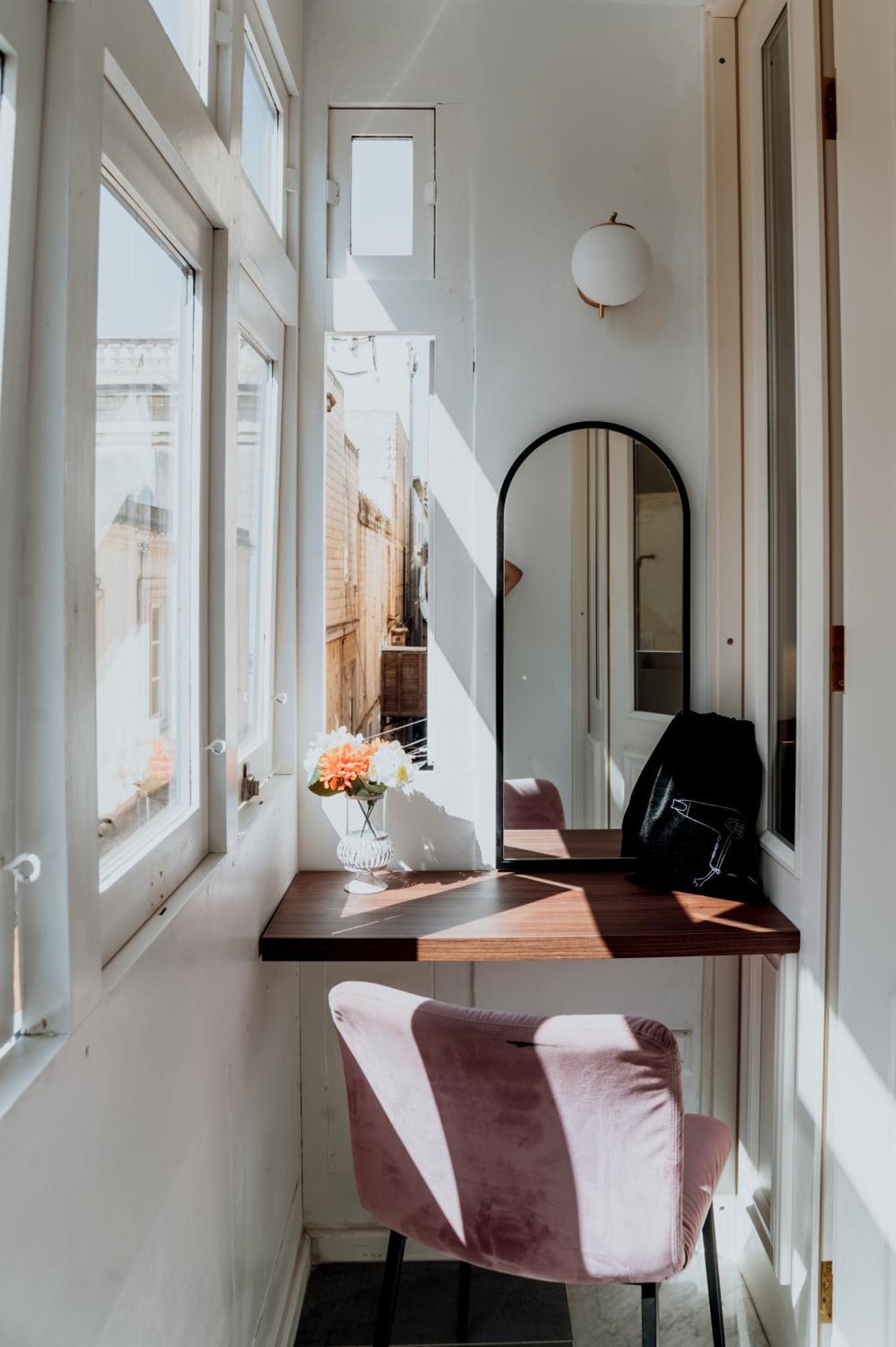 King Charles Hotel Валетта Экстерьер фото